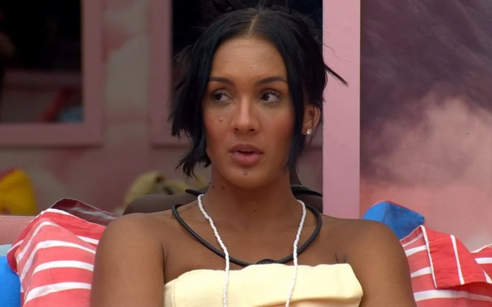 Maxiane é a Nova Eliminada nas Enquetes e Faz Apelo Desesperado: “O Que For Melhor Pra Mim”