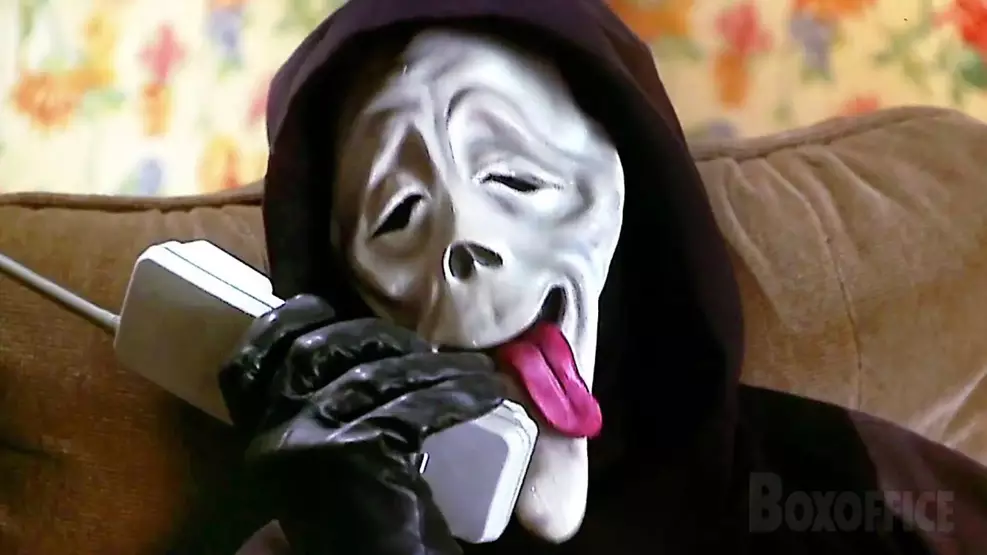 GHOSTFACE DE BLACKFACE? ‘Todo Mundo em Pânico 6’ Zoa ‘Pecadores’ e Promete Ser “Sem Limites”